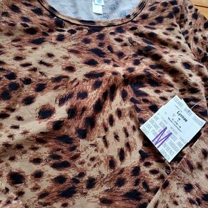 NWT Medium Lularoe Leopard Lynnae